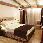 Boutique Fernando Tirana