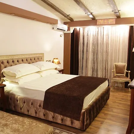 Boutique Fernando Tirana