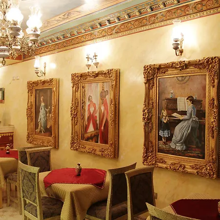 Boutique Fernando 3* Tiran