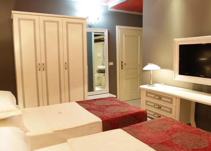 Boutique Fernando 3*